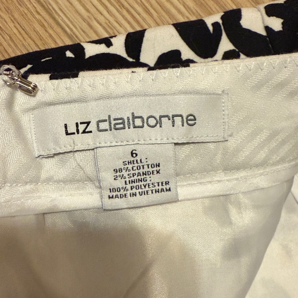 Liz Claiborne Floral Black and White Women's Skirt - Picture 8 of 8